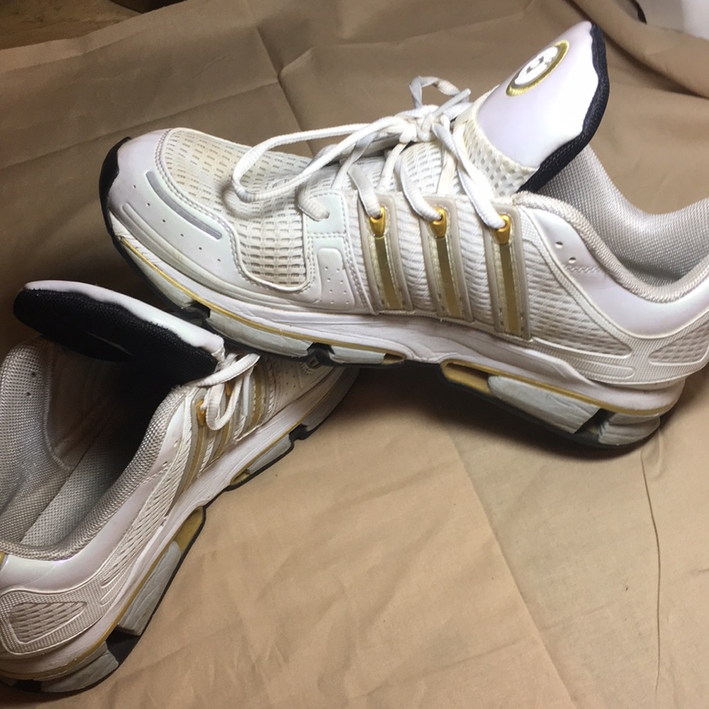 Adidas - Picture 3 of 7